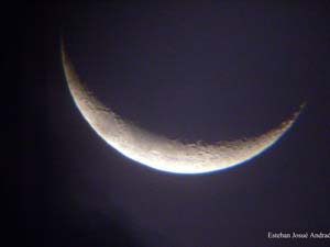 Luna al Atardecer